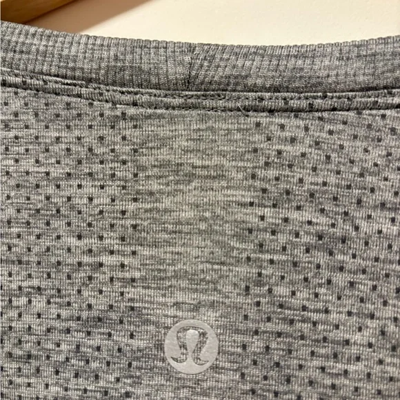 Lululemon Swiftly Tech LS - Picture 3 of 3